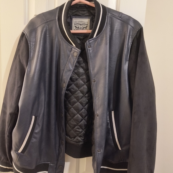 Levi's Women's Mixed Media Varisty Bomber Jacket - Picture 2 of 8